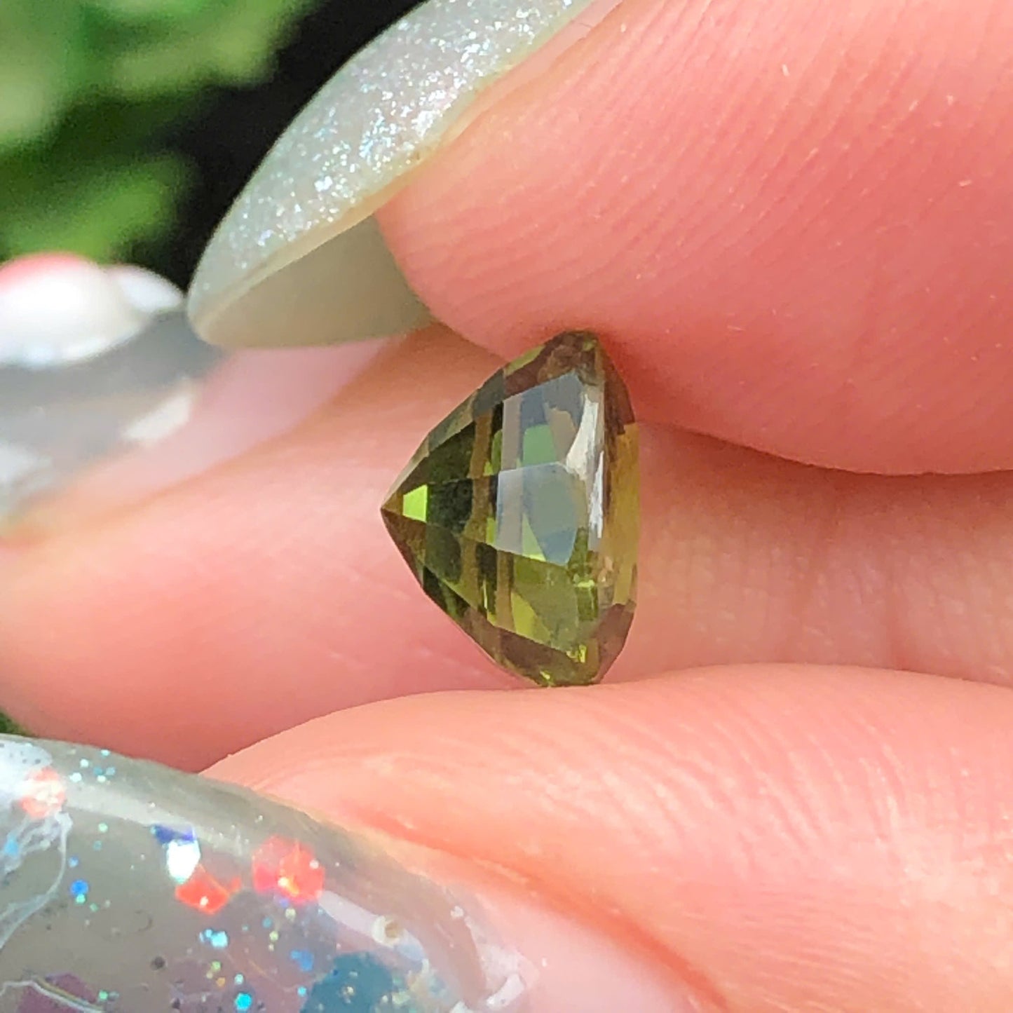 1,61ct Natural Green Tourmaline Vietnam. Cushion Shape. No Treatment, No Heat Tourmaline Luc Yen.