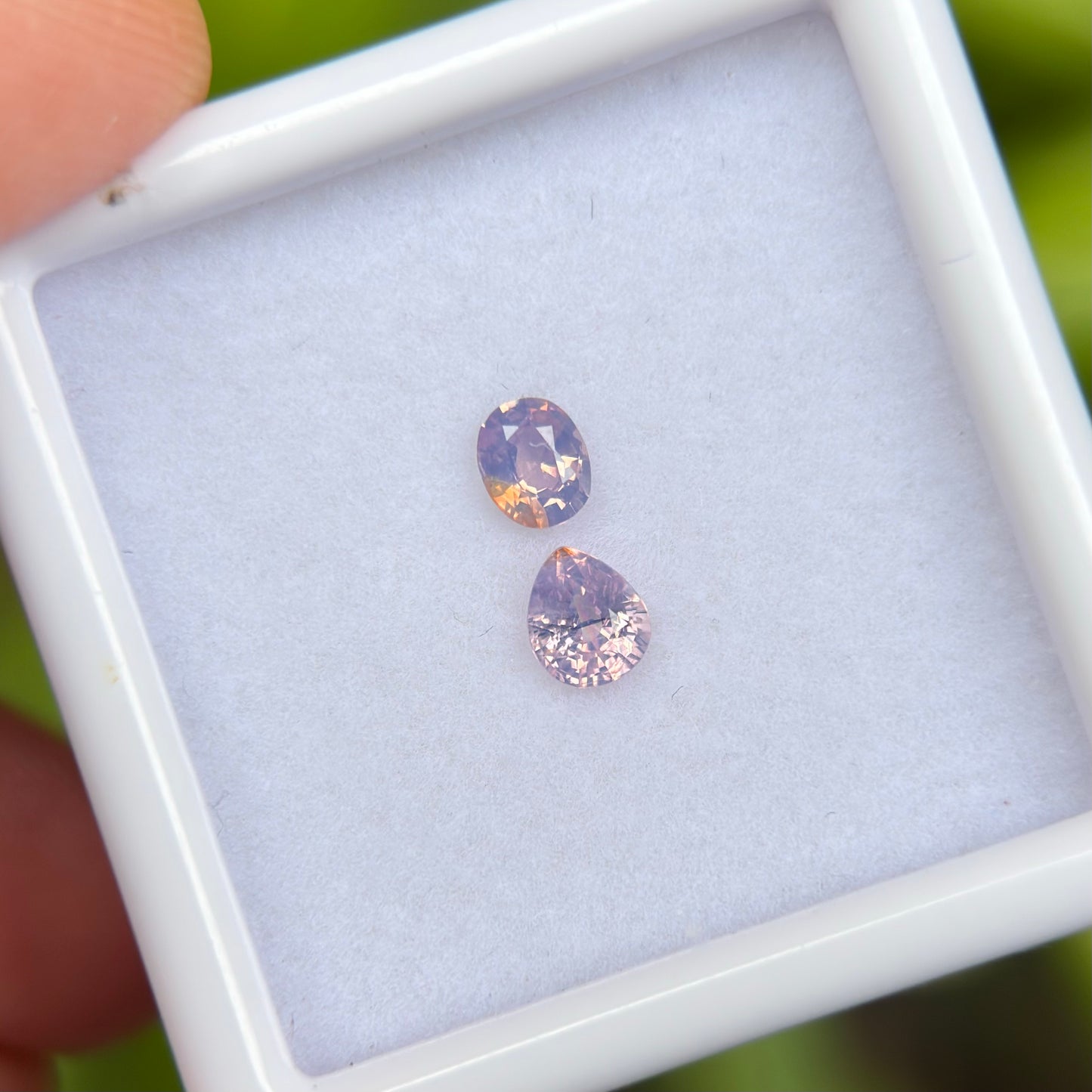0.4 ct / 2Pcs Natural Purple Milky Sapphire Viet Nam. Cushion & Pear Shape. No treatment.