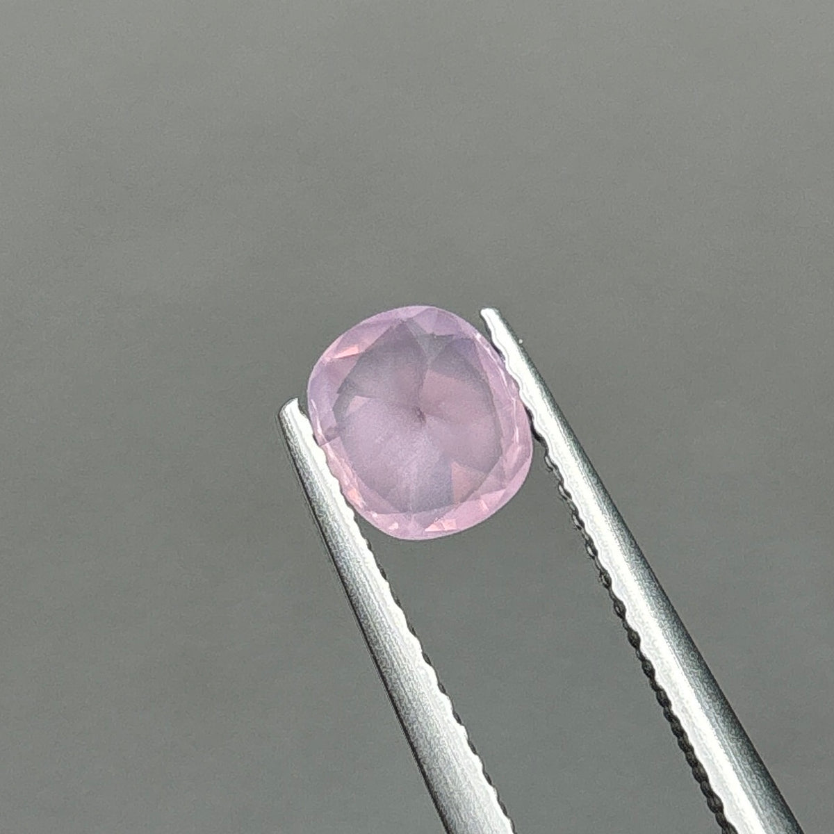 0,89ct Natural Pink Milky Sapphire Viet Nam. Cushion Shape. No Treatment Milky Sapphire Luc Yen.