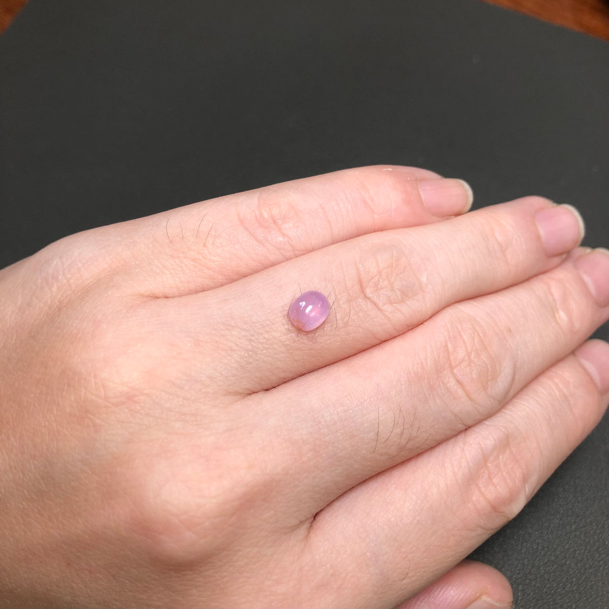 0,97ct Natural Pink Cacbochon Sapphire Viet Nam. No Treatment Sapphire Luc Yen.