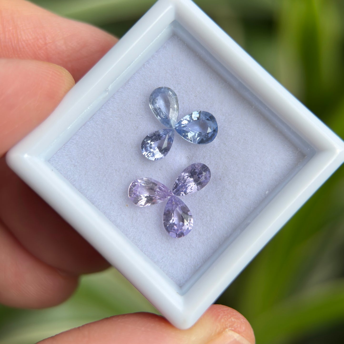 1.87 ct/ 6Pcs Natural Blue & Purple Spinel Vietnam. Pear Shape. No Treatment.