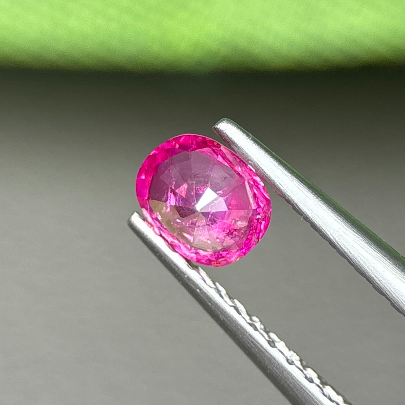 0,38ct Natural Pink Milky Sapphire Vietnam. Cushion Shape. No Treatment Milky Sapphire Luc Yen.
