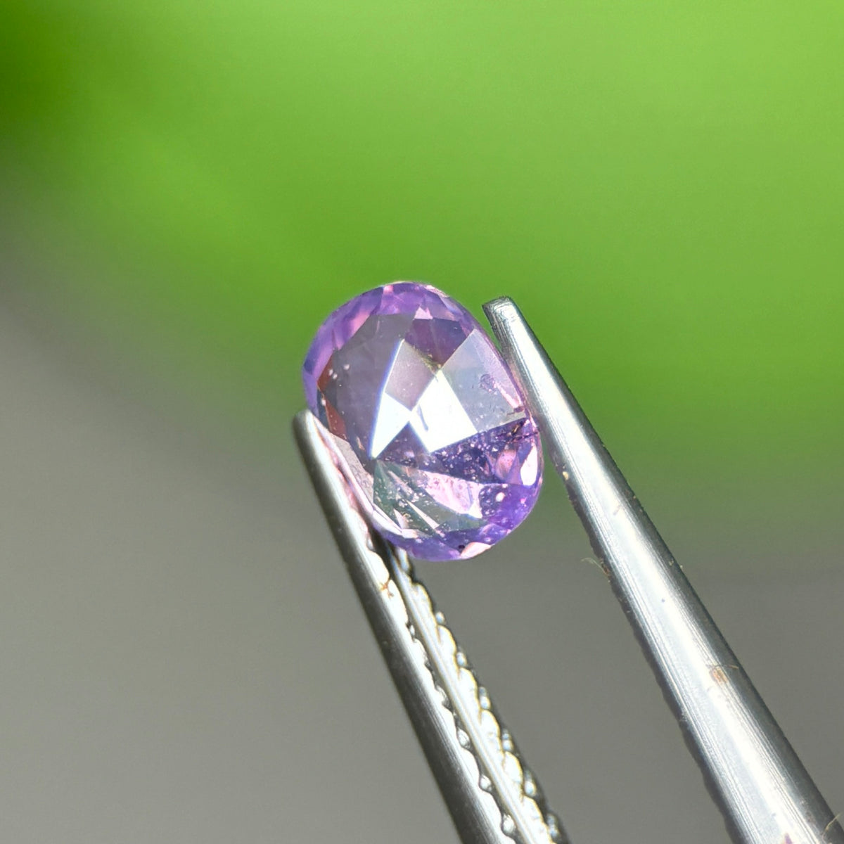 0,44ct Natural Purple Sapphire Viet Nam. Cushion Shape. No Treatment Sapphire Luc Yen.