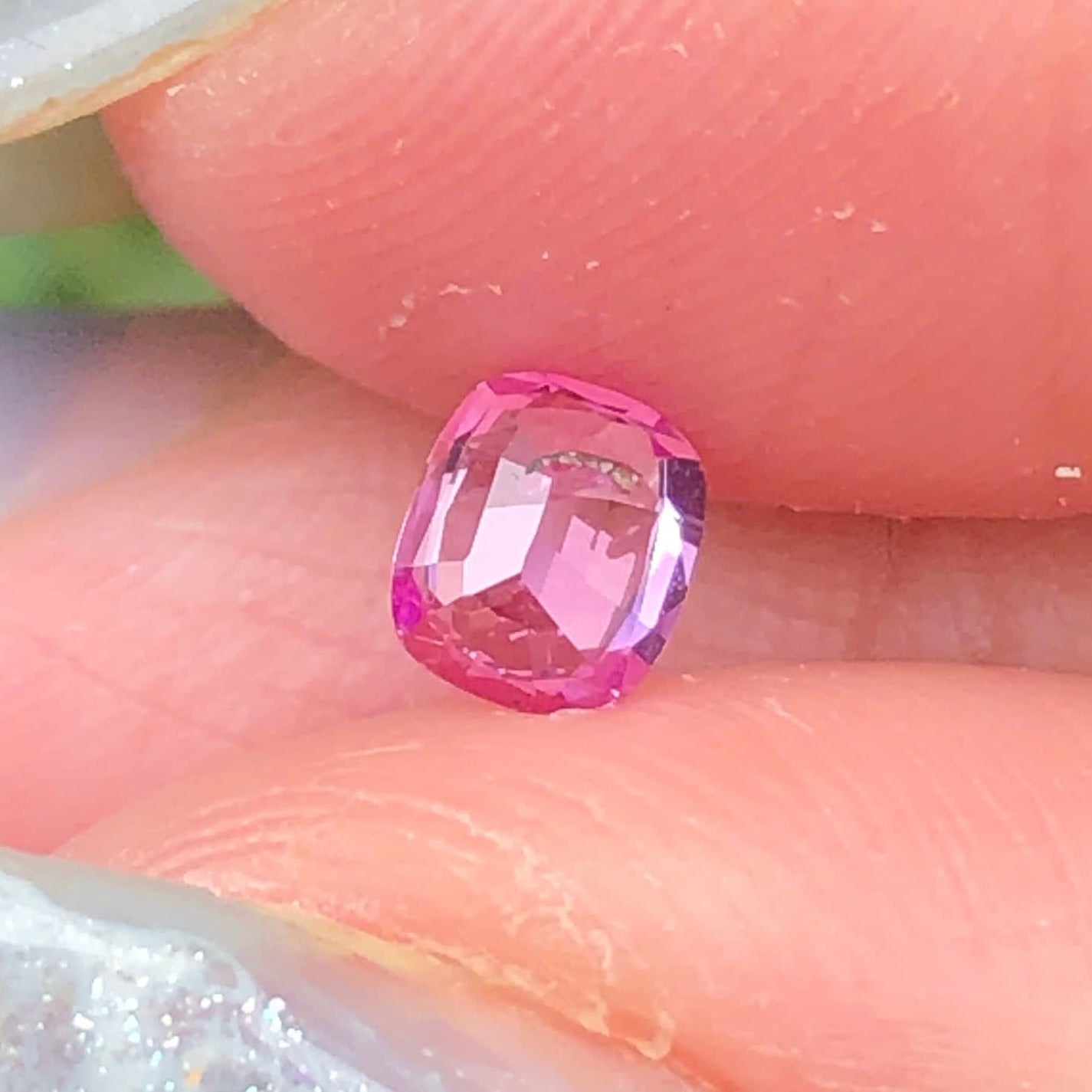 0,34ct Natural Pink Sapphire Vietnam. Cushion Shape. No Treatment Sapphire Luc Yen.