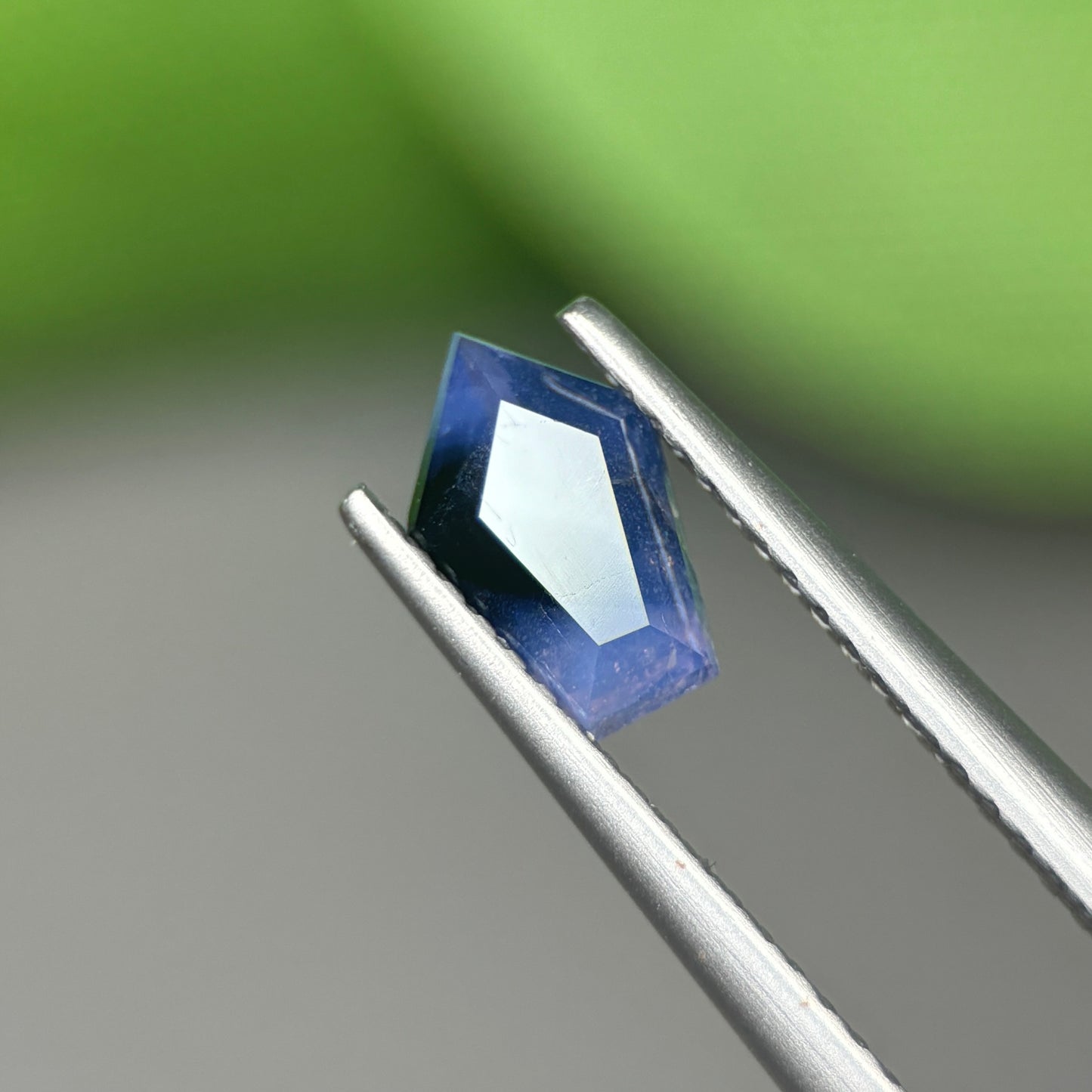 0,86 Natural Blue Milky Sapphire Vietnam. Freeform. No Treatment Milky Sapphire Luc Yen.