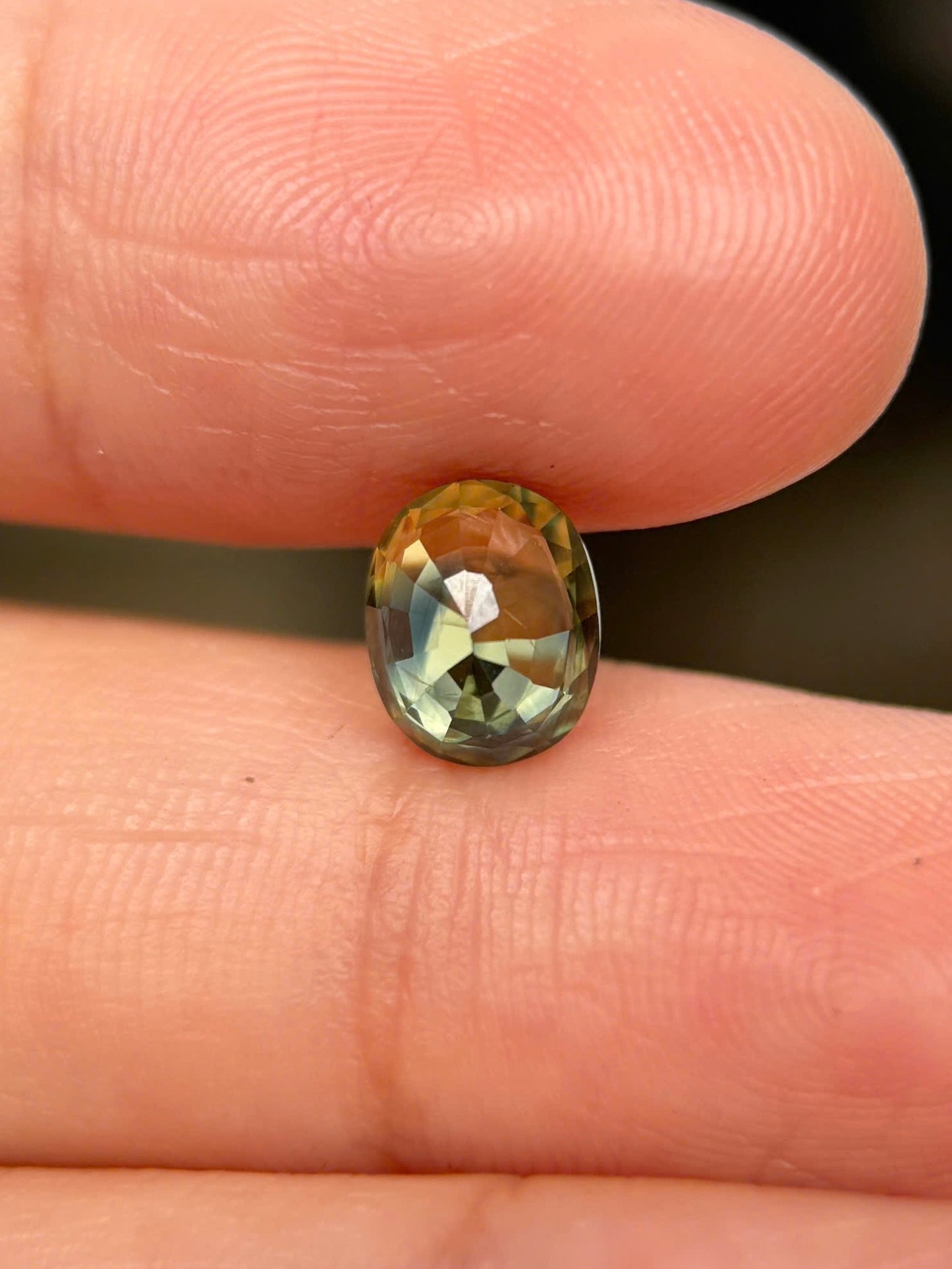 1.65ct Natural Yellowish Green Sapphire Vietnam. Oval Shape