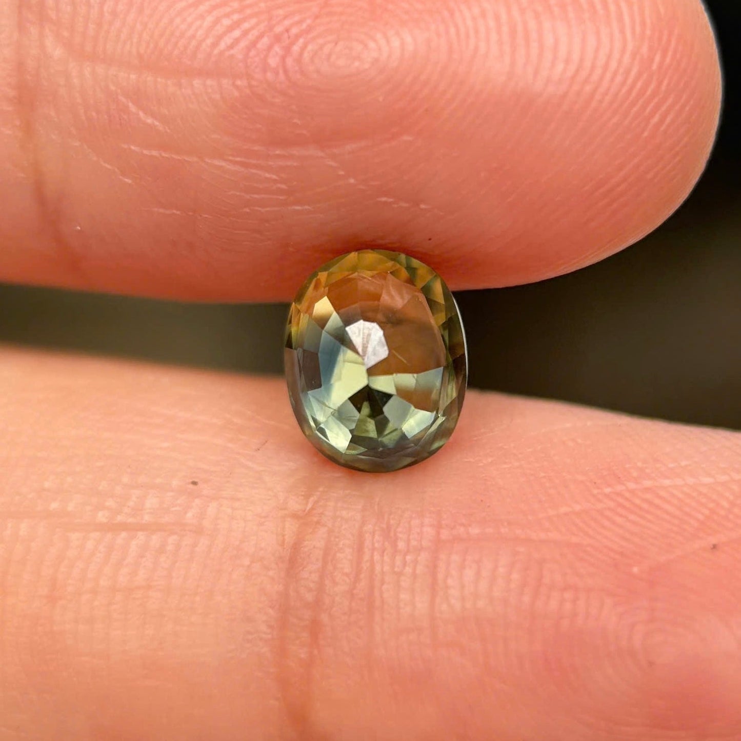 1.65ct Natural Yellowish Green Sapphire Vietnam. Oval Shape
