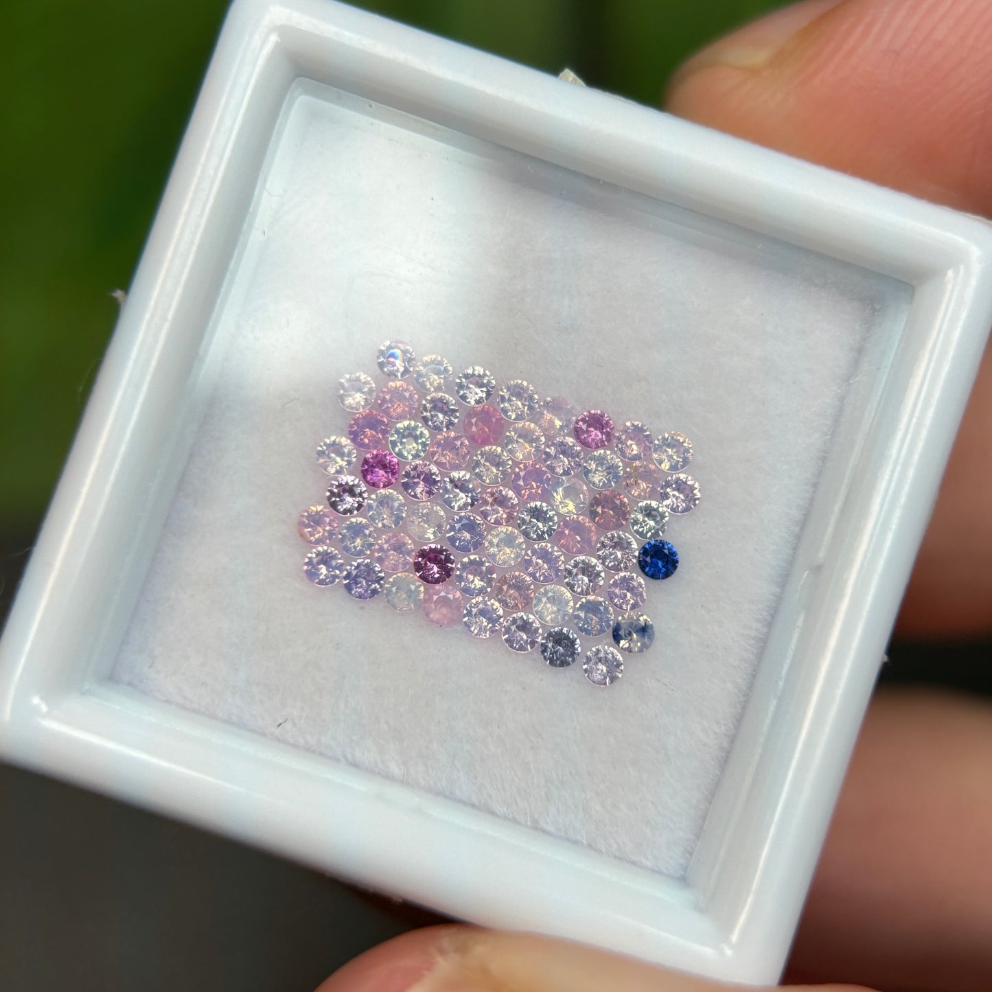 1,0ct/59Pcs Natural Sapphire Vietnam, Round Shape, C1 Quality, No Treatment Sapphire Luc Yen.
