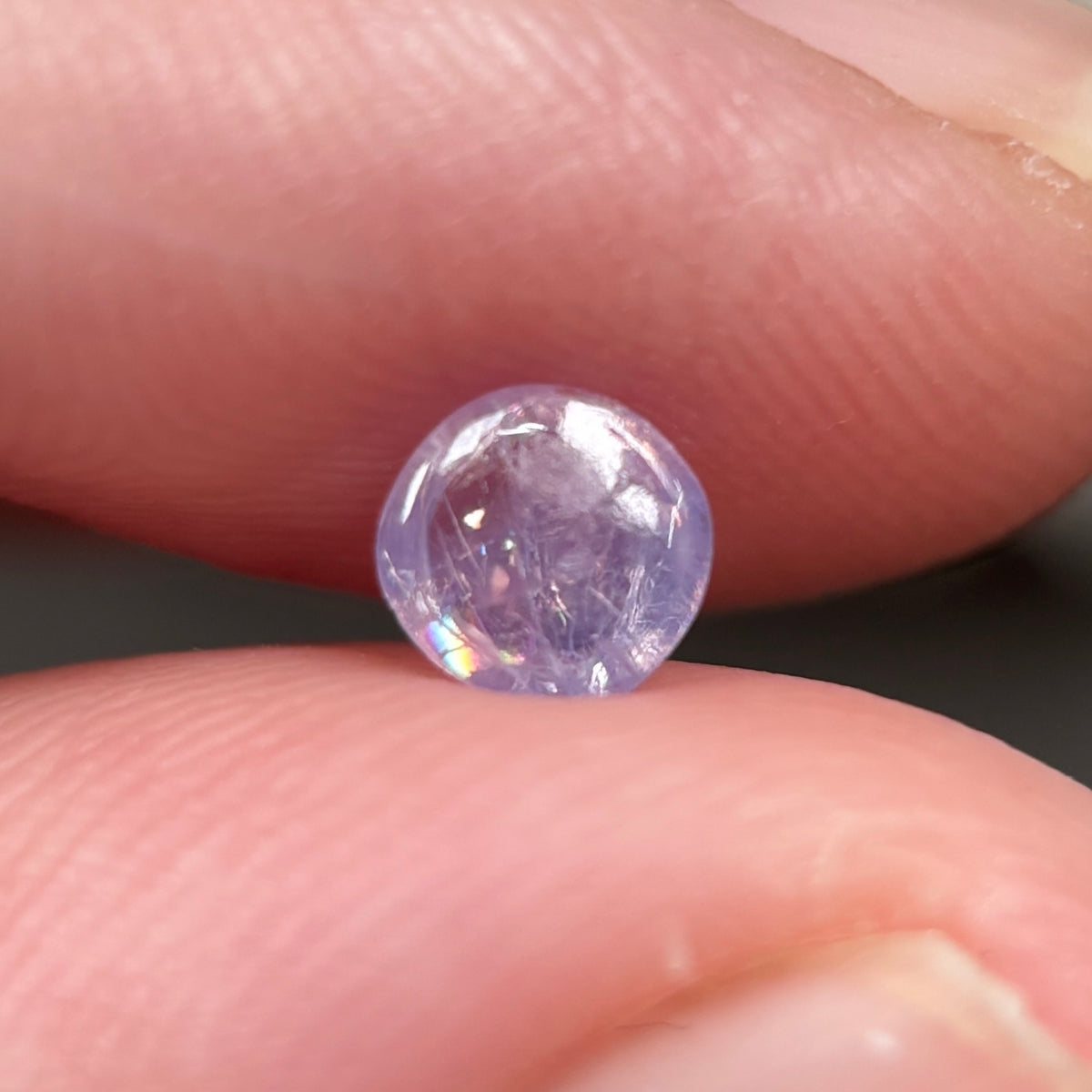 0.67ct Natural Light Purple Cacbochon Sapphire Viet Nam. No Treatment Sapphire Luc Yen.