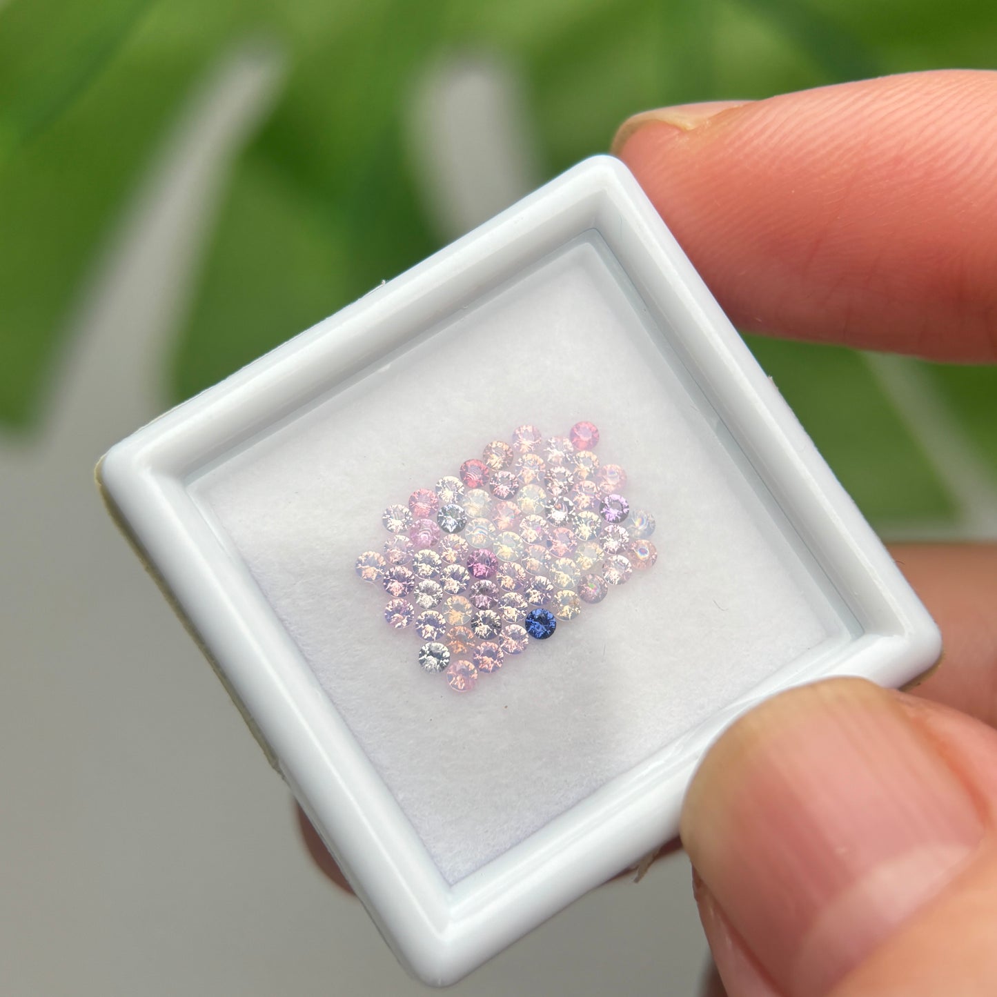 1,0ct/57Pcs Natural Sapphire Vietnam, Round Shape, C1 Quality, No Treament Sapphire Luc Yen.