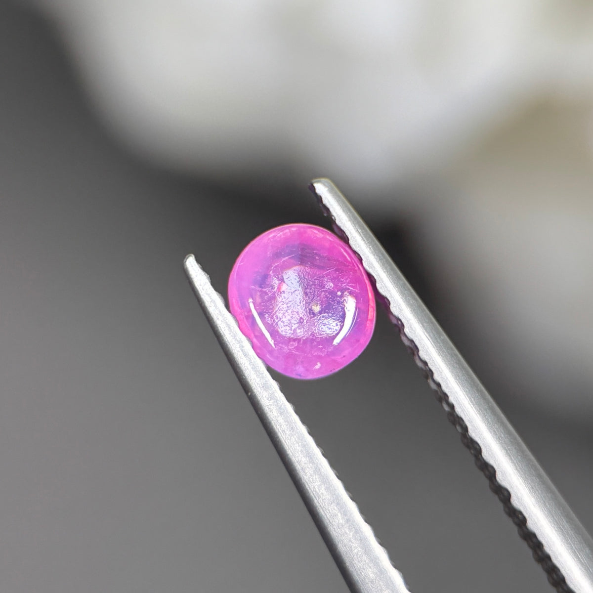 0,9ct Natural Pink Cacbochon Sapphire Viet Nam. No Treatment Sapphire Luc Yen.