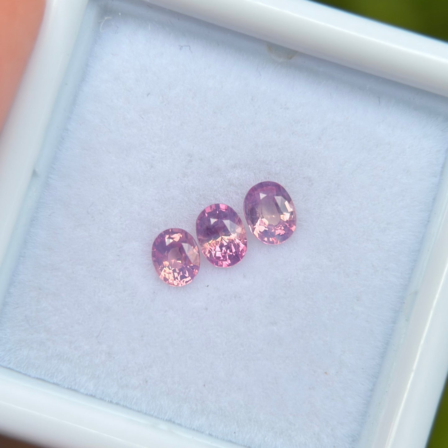 0.58 ct / 3Pcs Natural Pink Milky Sapphire Viet Nam. Oval Shape. No treatment.