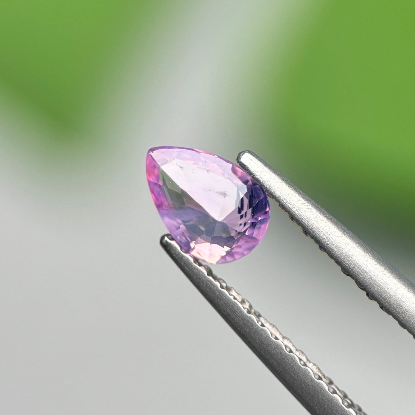 0.60 ct Natural Pink Sapphire Vietnam. Pear Shape.