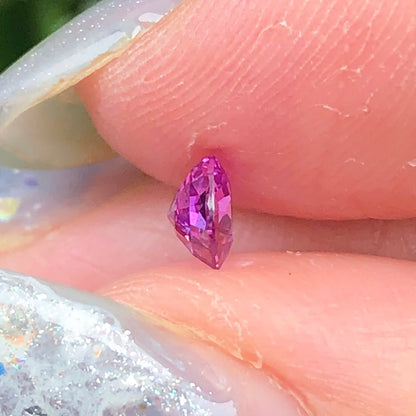 0,35ct Natural Purple Sapphire Vietnam. Cushion Shape. No Treatment Sapphire Luc Yen.