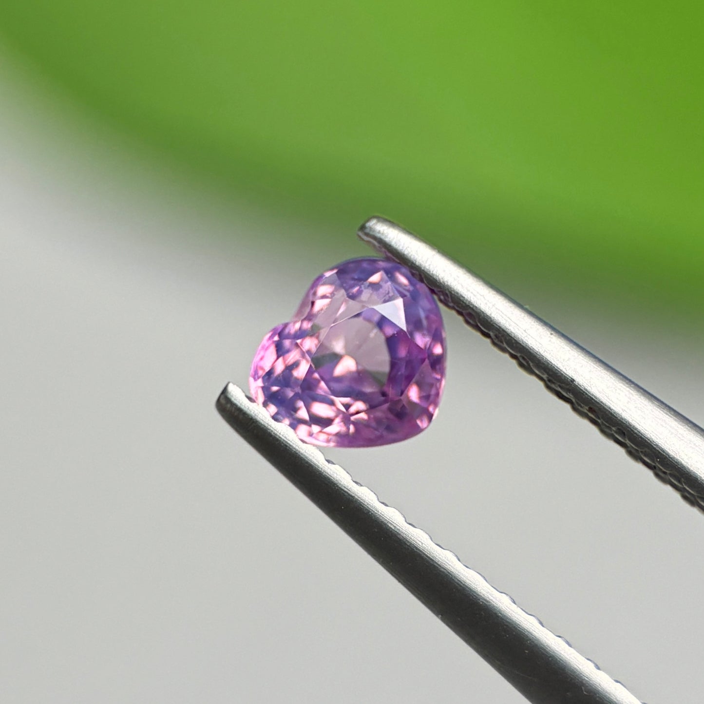 0.62ct Natural Pinkish Purple Sapphire Vietnam. Heart Shape. No treatment.