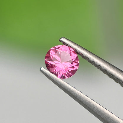 0.25 ct Natural Brownish Pink Spinel Vietnam. Round Shape. No Treatment.