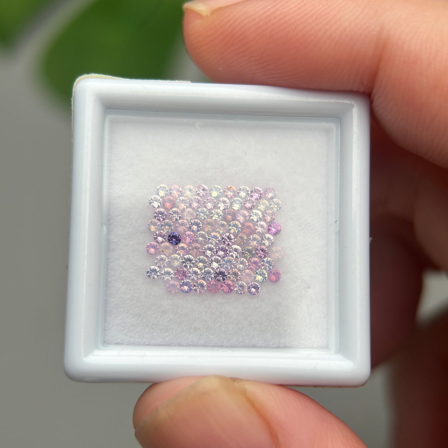 1,0ct/83Pcs Natural Sapphire Vietnam, Round Shape, C1 Quality, No Treatment Sapphire Luc Yen.