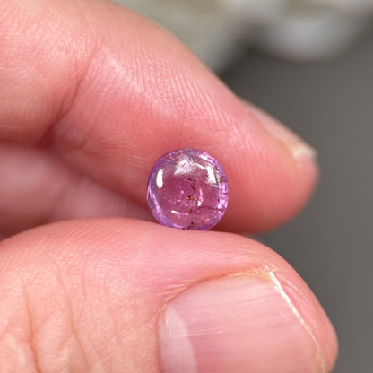 1,96ct Natural Pink Cacbochon Sapphire Viet Nam. No Treatment Sapphire Luc Yen.