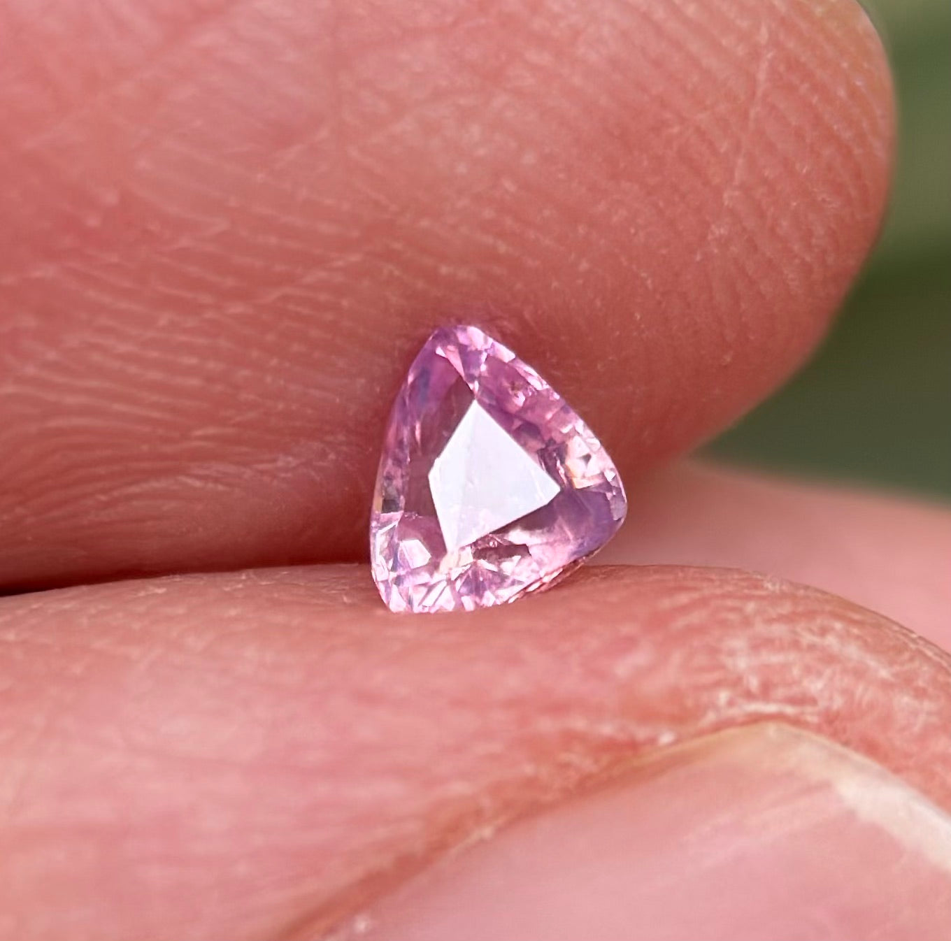 0.41 ct Natural Pink Sapphire Vietnam. Triangle Shape. No Treatment.