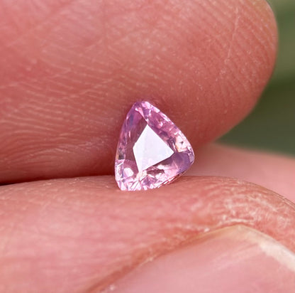0.41 ct Natural Pink Sapphire Vietnam. Triangle Shape. No Treatment.