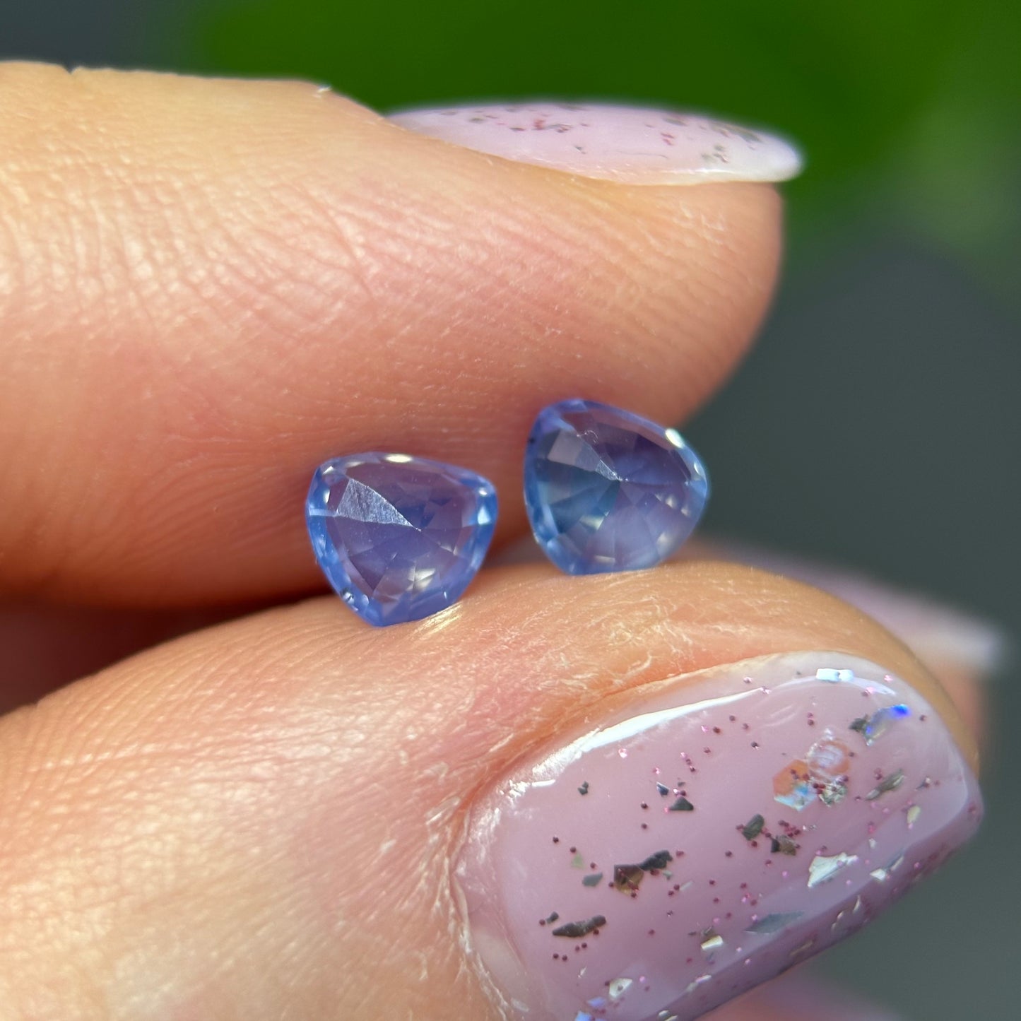 0.44 & 0.52 ct Natural Blue Silky Sapphire Vietnam.