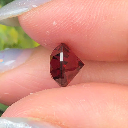2,16ct Natural Red Garnet Vietnam. Round Shape. No Treatment Garnet Luc Yen.