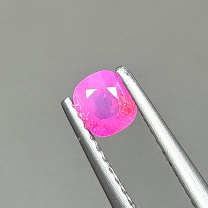 0,43ct Natural Pink Milky Sapphire Viet Nam. Cushion Shape. No Treatment Milky Sapphire Luc Yen.