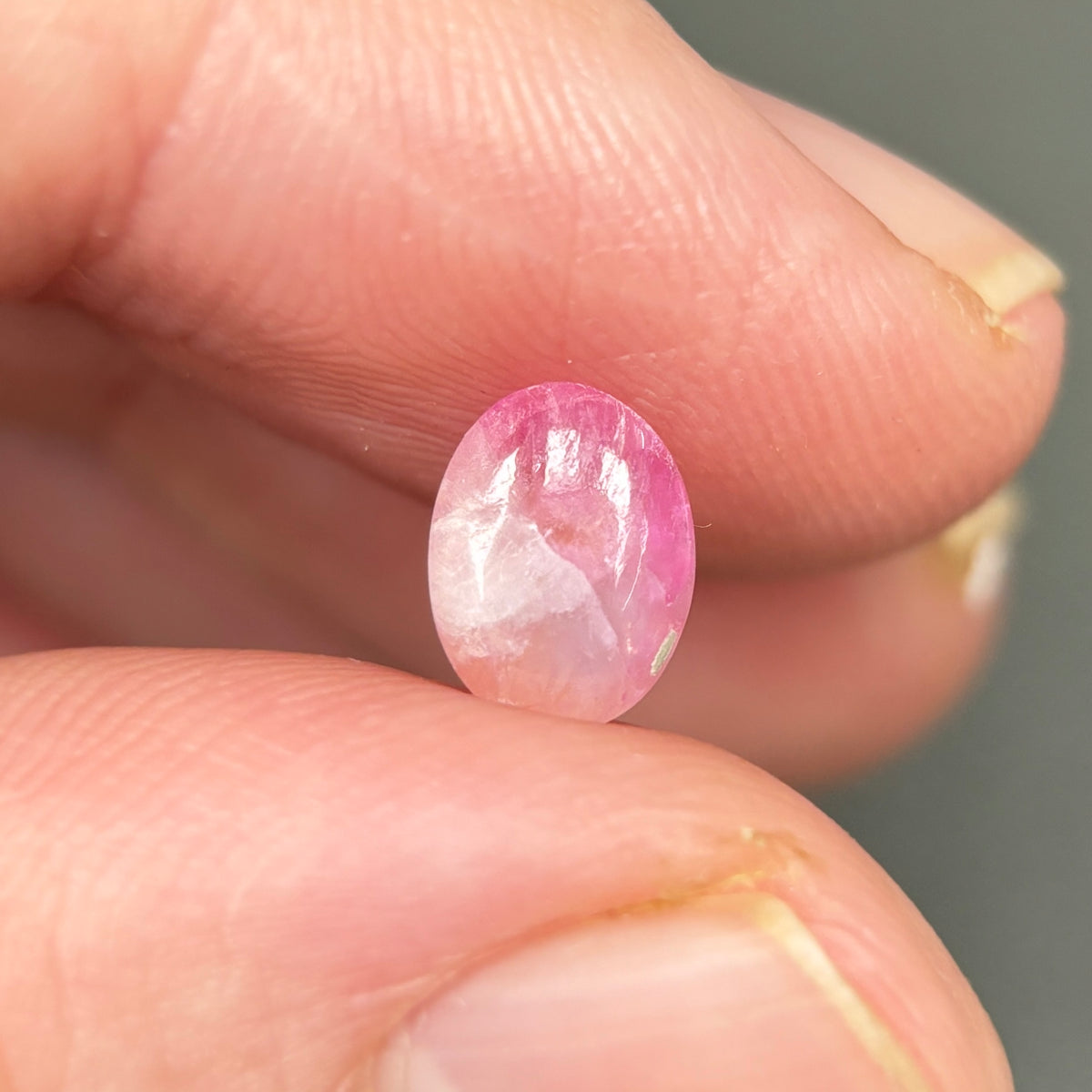 1,76ct Natural Pink Cacbochon Sapphire Viet Nam. No Treatment Sapphire Luc Yen.