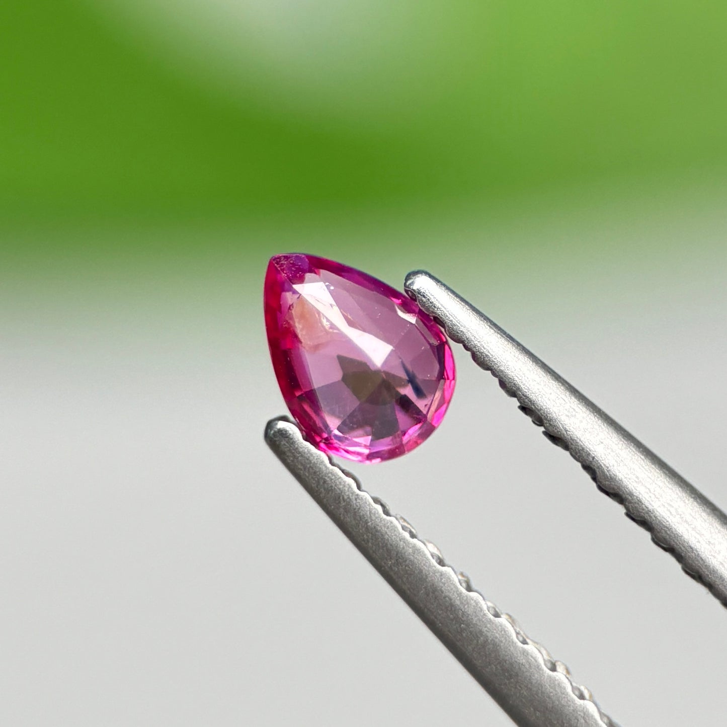0.46 ct Natural Pink Sapphire Vietnam. Pear Shape.