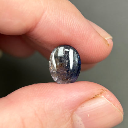 3,2ct Natural Blue Milky Cabochon Sapphire Viet Nam. No Treatment Sapphire Luc Yen.