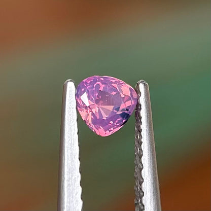 0.33 ct Natural Pink Sapphire Vietnam. Triangle Shape. No Treatment.