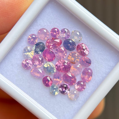 3.97 ct / 28Pcs Natural Milky Sapphire Viet Nam. No treatment.