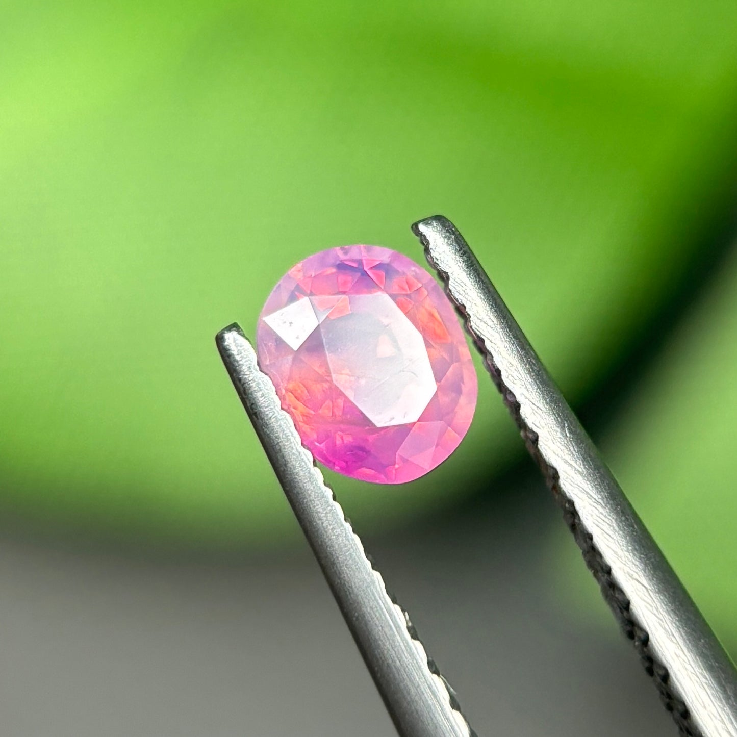 0,54 Natural Pink Milky Sapphire Vietnam. Oval Shape. No Treatment Milky Sapphire Luc Yen.