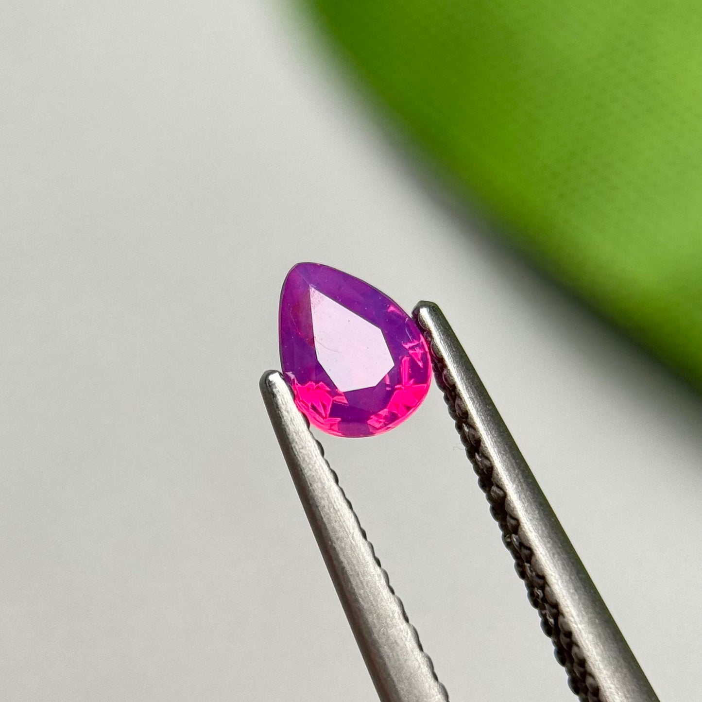 0.40ct Natural Pink Milky Sapphie Viet Nam.