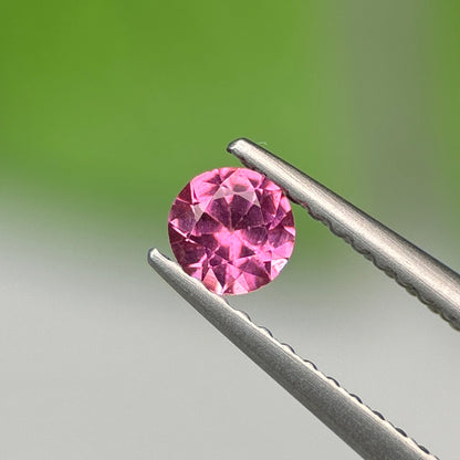0.25 ct Natural Brownish Pink Spinel Vietnam. Round Shape. No Treatment.