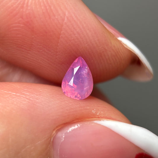 0.55ct Natural Milky Padparadscha Sapphire Vietnam