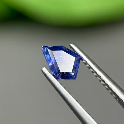 0,59 Natural Blue Milky Sapphire Vietnam. Freeform. No Treatment Milky Sapphire Luc Yen.
