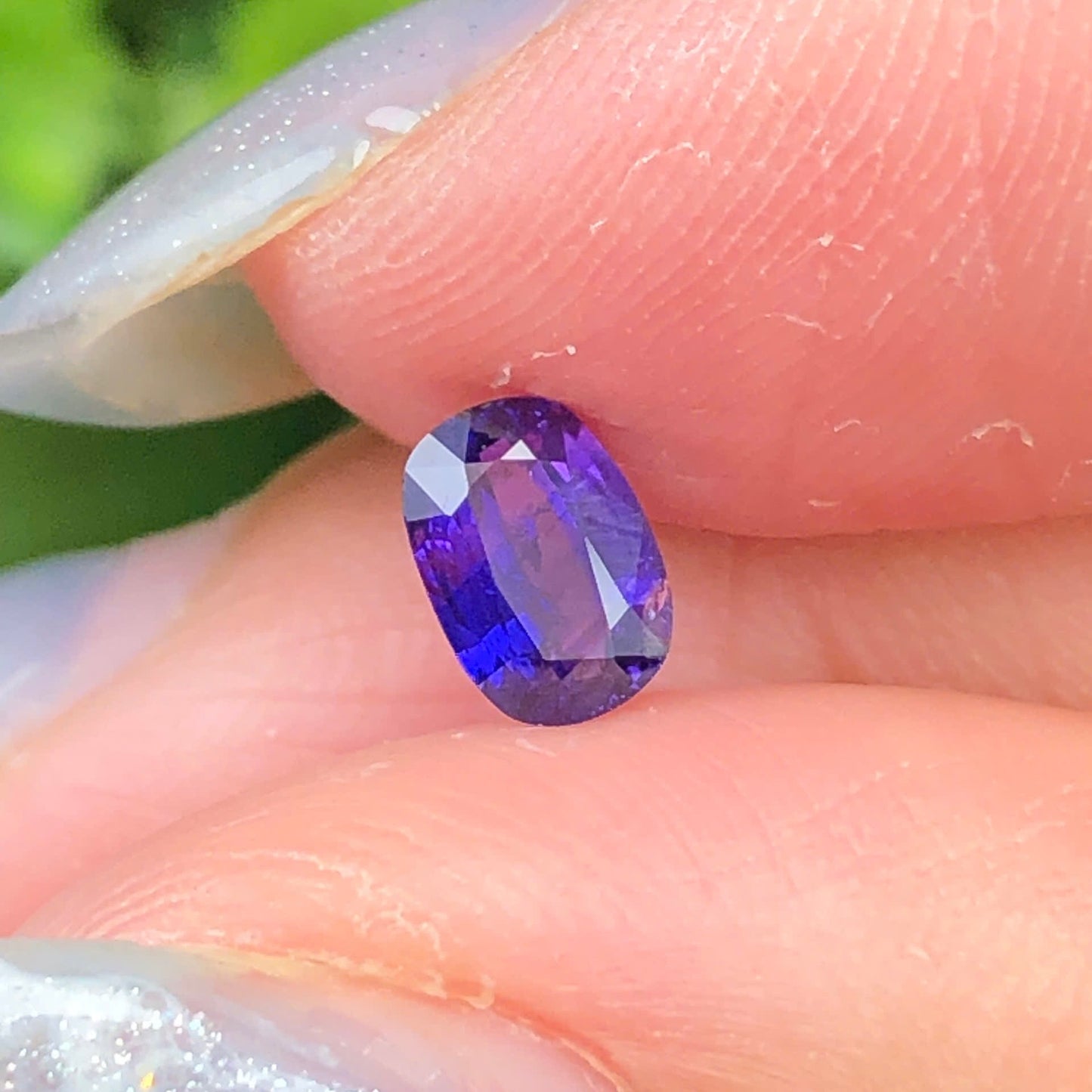0,55ct Natural Purplish Blue Sapphire Vietnam. Cushion Shape. No Treatment Sapphire Luc Yen.