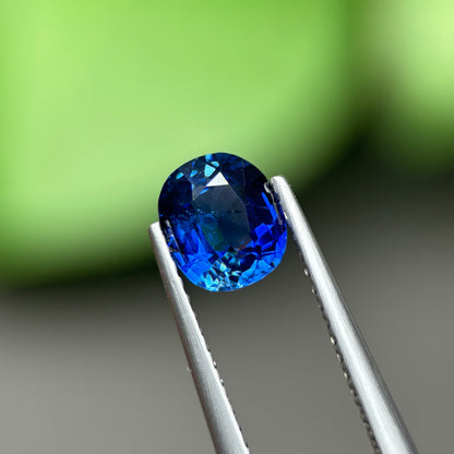 1,11ct Natural Blue Sapphire Vietnam. Cushion Shape. No Treatment Sapphire Luc Yen.