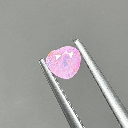 0,41ct Natural Pink Milky Sapphire Viet Nam. Heat Shape. No Treatment Milky Sapphire Luc Yen.