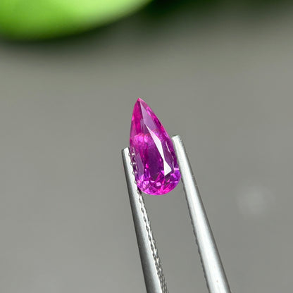 1,06ct Natural Purple Sapphire Vietnam. Pear Shape. No Treatment Sapphire Luc Yen.