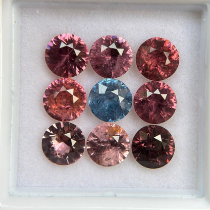 5,65ct/9Pcs Natural Mix Color Spinel Vietnam. Round Shape.