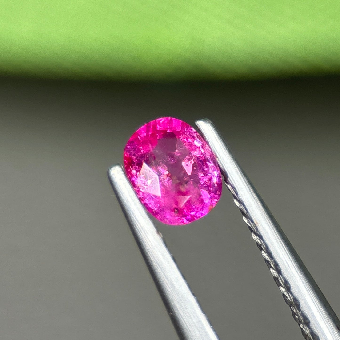 0,38ct Natural Pink Milky Sapphire Vietnam. Cushion Shape. No Treatment Milky Sapphire Luc Yen.