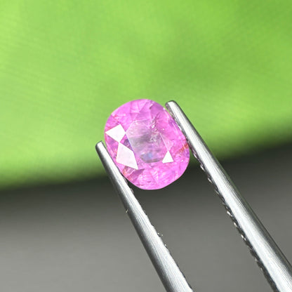 0,79ct Natural Pink Milky Sapphire Vietnam. Cushion Shape. No Treatment Milky Sapphire Luc Yen.