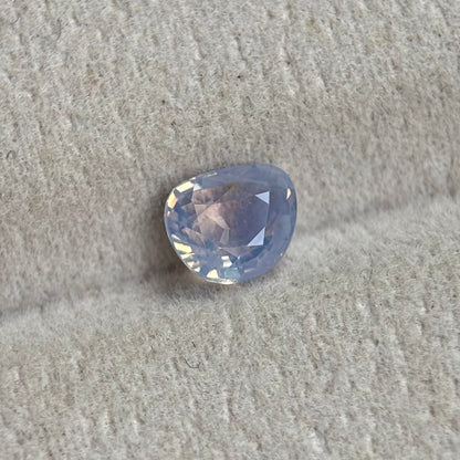 1.08ct Natural White Milky Sapphire Vietnam. No Treatment.