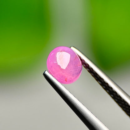 0.87ct Natural Pink Cacbochon Sapphire Viet Nam. No treatment.