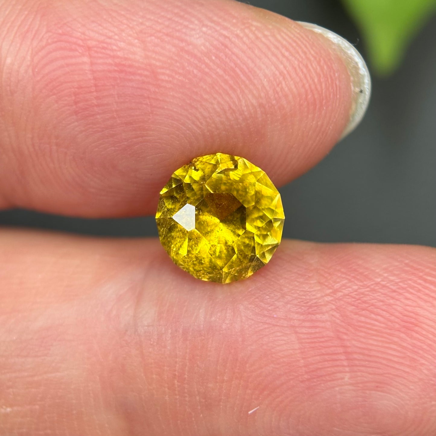2,01ct Natural Yellow Tourmaline Vietnam. Round Shape. No Treatment, No Heat Tourmaline Luc Yen.