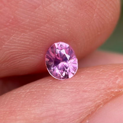 0.28ct Natural Prurple Sapphire Vietnam. Oval Shape. No Treatment.