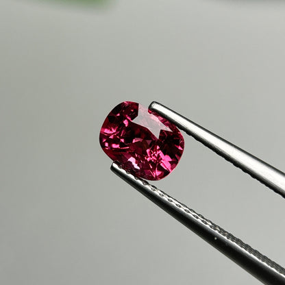 1.50ct Natural Brownish Red Spinel Vietnam. Cushion Shape.