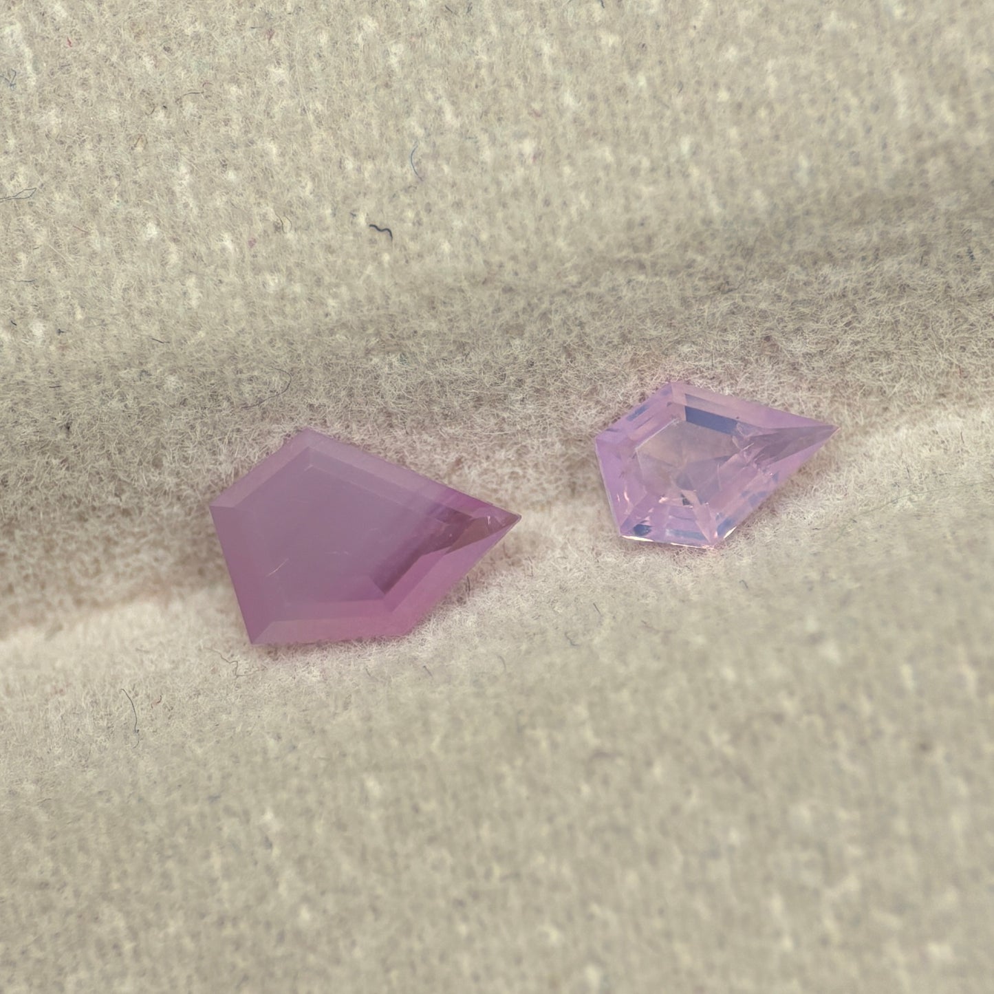 1,23ct/ 2Pcs Natural Pink Milky Sapphire Vietnam. Freeform. No Treatment Milky Sapphire Luc Yen.
